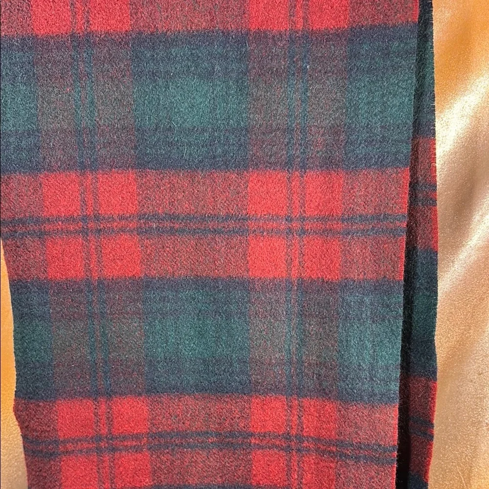 Red and Green Cashmere Scarf  box‎ A2